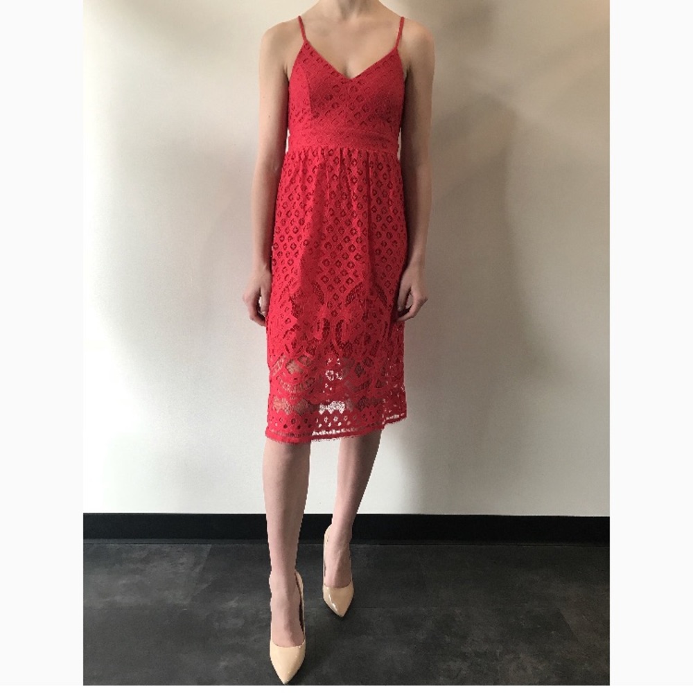 Spaghetti strap lace dress